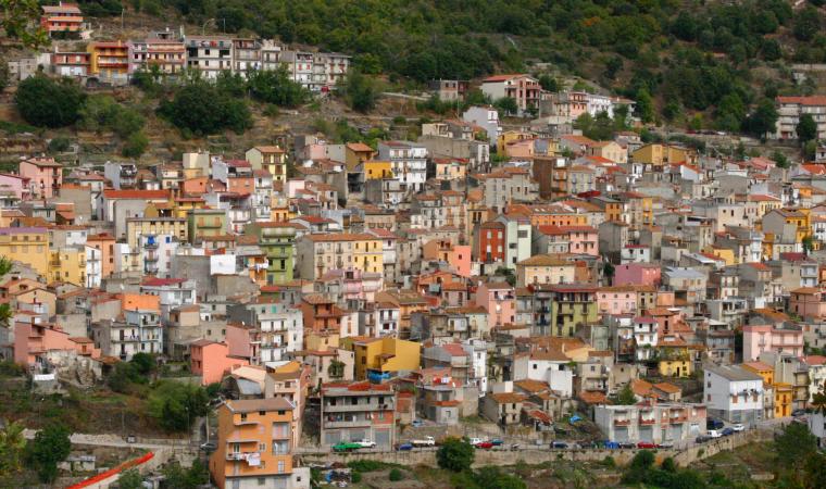 Contrasto allo spopolamento, credito d’imposta per l’anno 2023: aperta la piattaforma per la compilazione dell’istanza